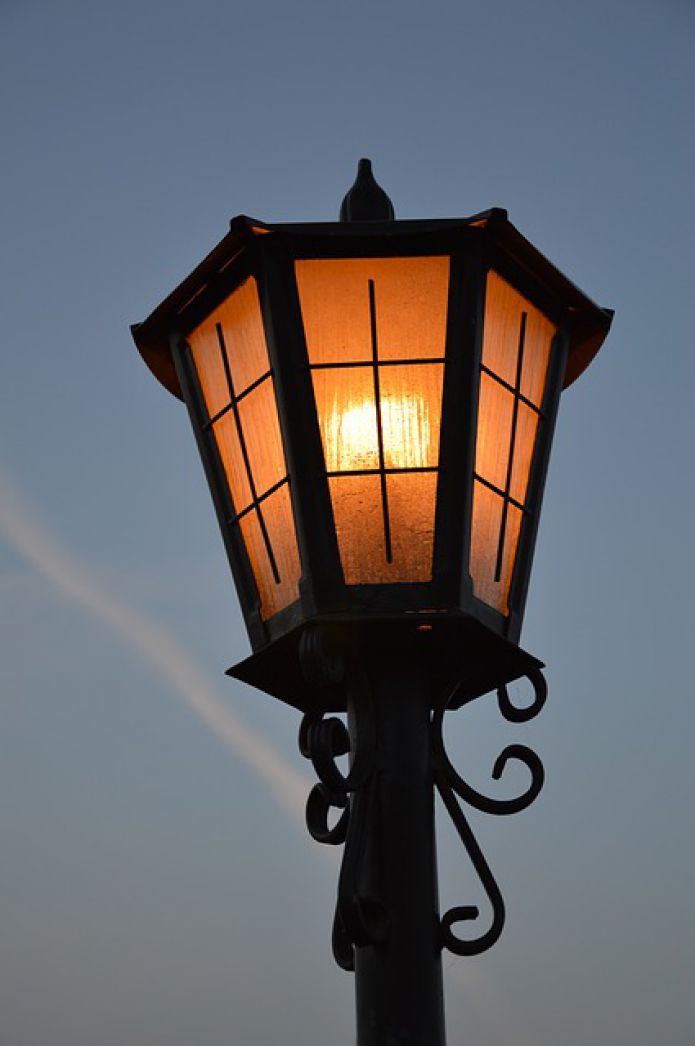 Уличный светильник, фонарь